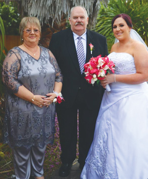 Picture-perfect wedding outfit