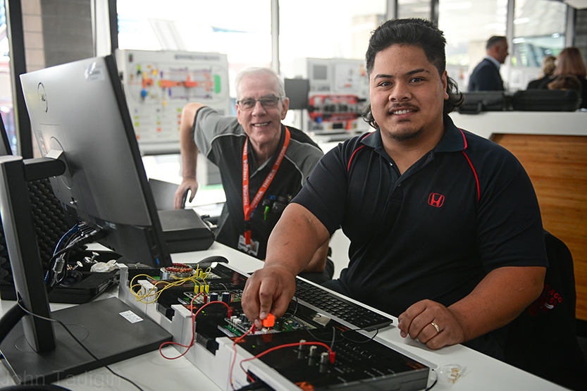 Kangan Institute now home to electric vehicle lab