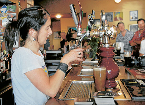 Shy publican supports songsters
