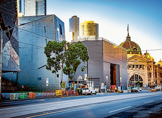 Flinders St traffic changes for Town Hall Station works