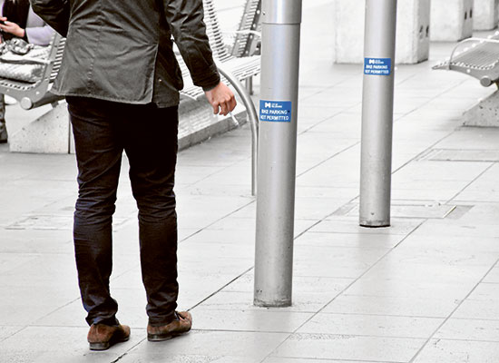 Bourke Street Mall could go smoke-free