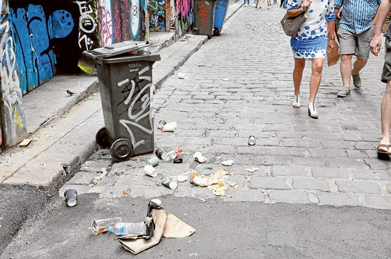 Residents tell of “war zone” 