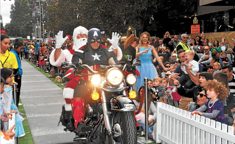 Santa arrives in style